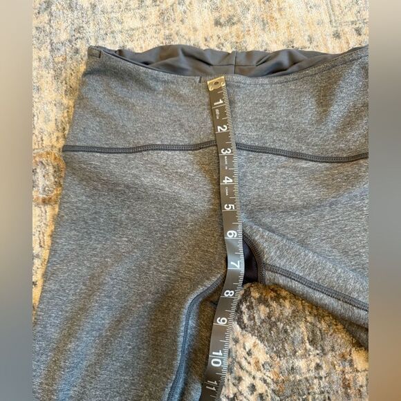 Lululemon cropped legging - Picture 5 of 9